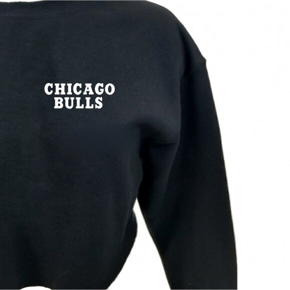 CHICAGO BULLS Classic Logo BLACK "Cropped" Crop Top Pullover Crewneck Sweatshirt - Picture 4 of 6